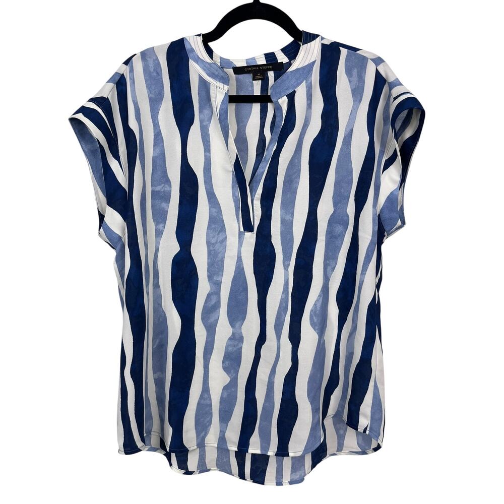 Cynthia Steffe Blue White Stripe V Neck Short Sleeve Flowy Blouse Women’s Medium